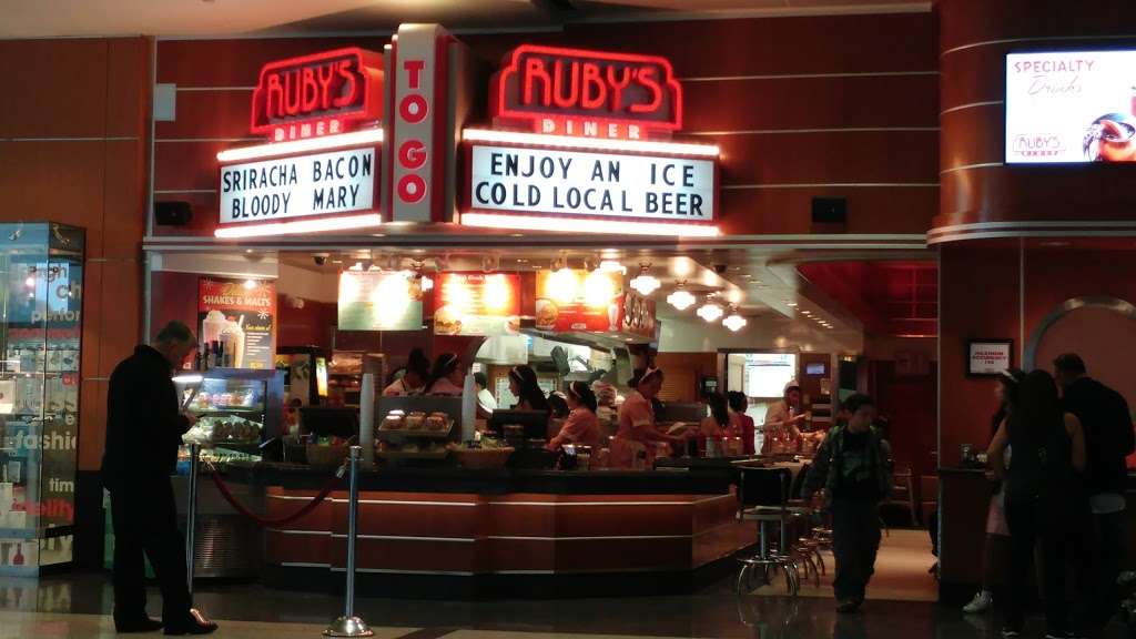 Rubys Diner | Terminal E, 3870 N Terminal Rd, Houston, TX 77032, USA | Phone: (281) 821-1828