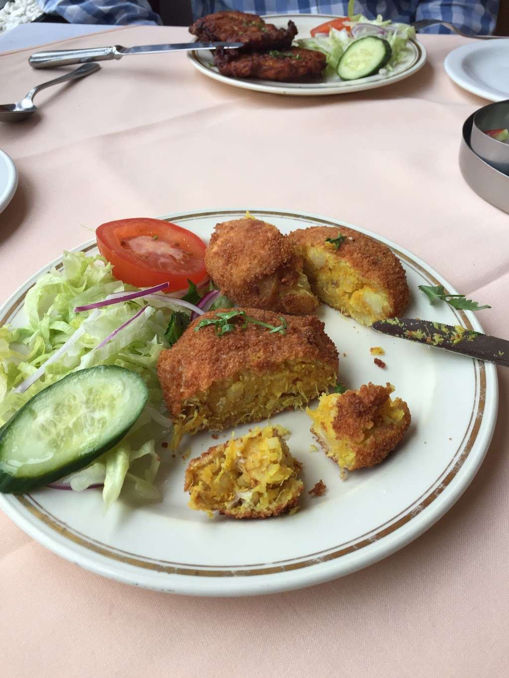 Broadway Tandoori | 252 The Broadway, London SW19 1SB, UK | Phone: 020 8542 7697