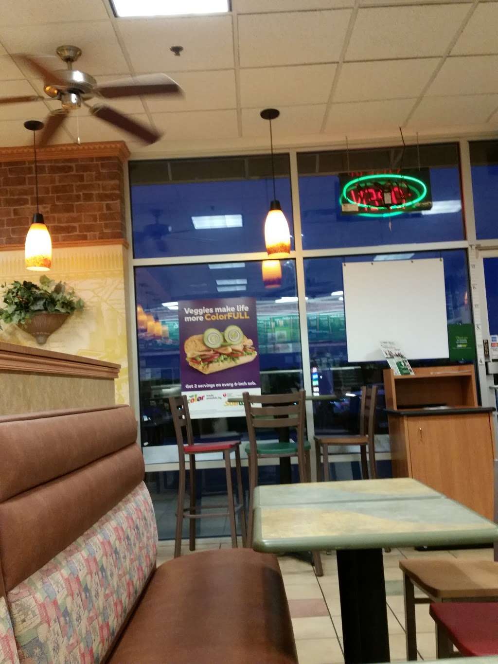 Subway Restaurants | 2291 Orchard Rd. Rose Plaza, Oswego, IL 60543, USA | Phone: (630) 551-7633