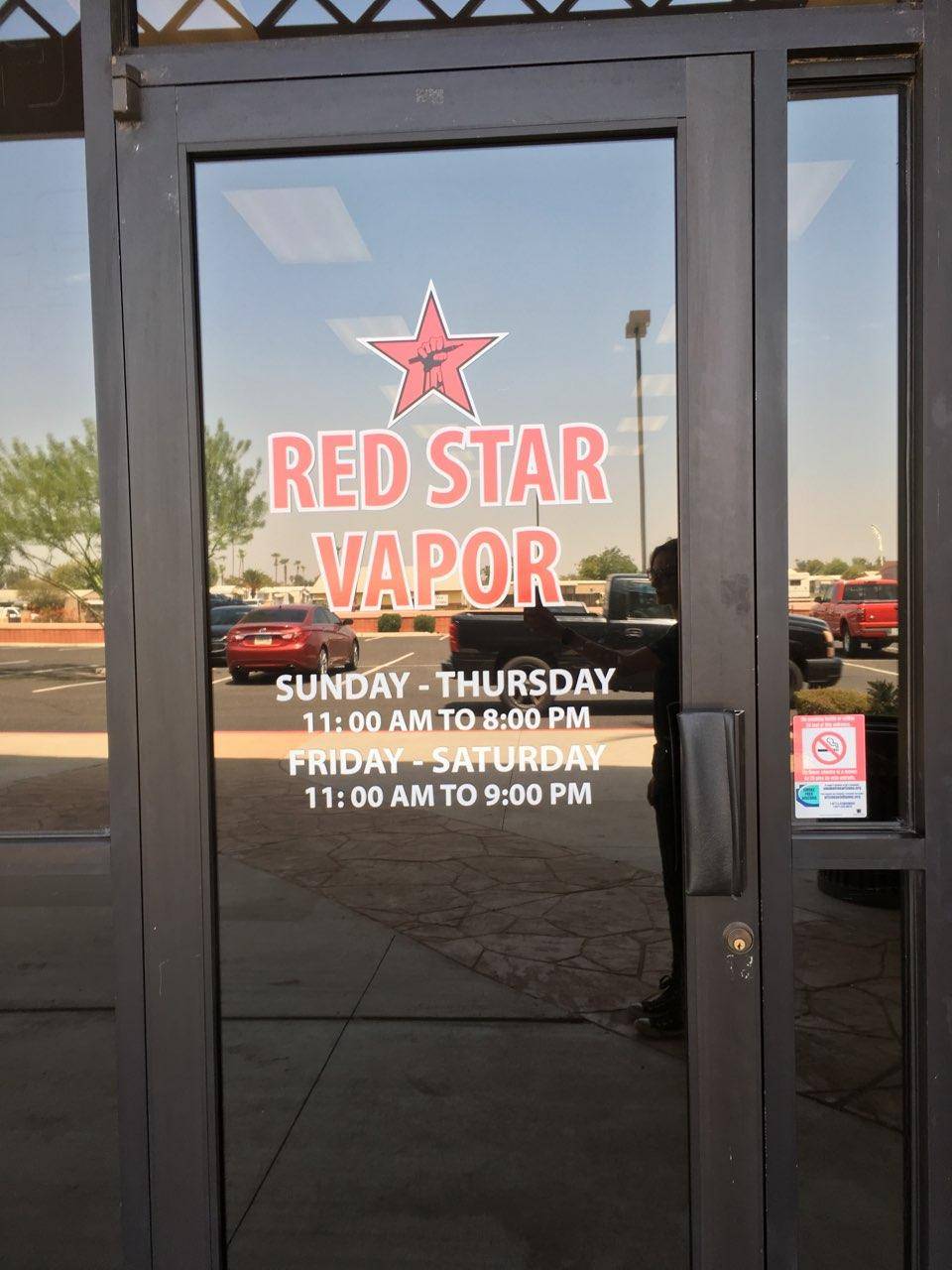 Red Star Vapor & CBD | 2531 S Gilbert Rd #106, Gilbert, AZ 85295, USA | Phone: (480) 455-9880