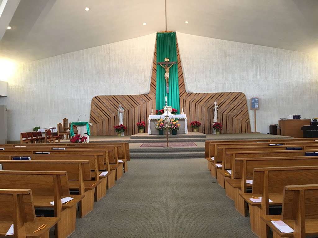 Queen of the Rosary Catholic Church | 750 W Elk Grove Blvd, Elk Grove Village, IL 60007, USA | Phone: (847) 437-0403