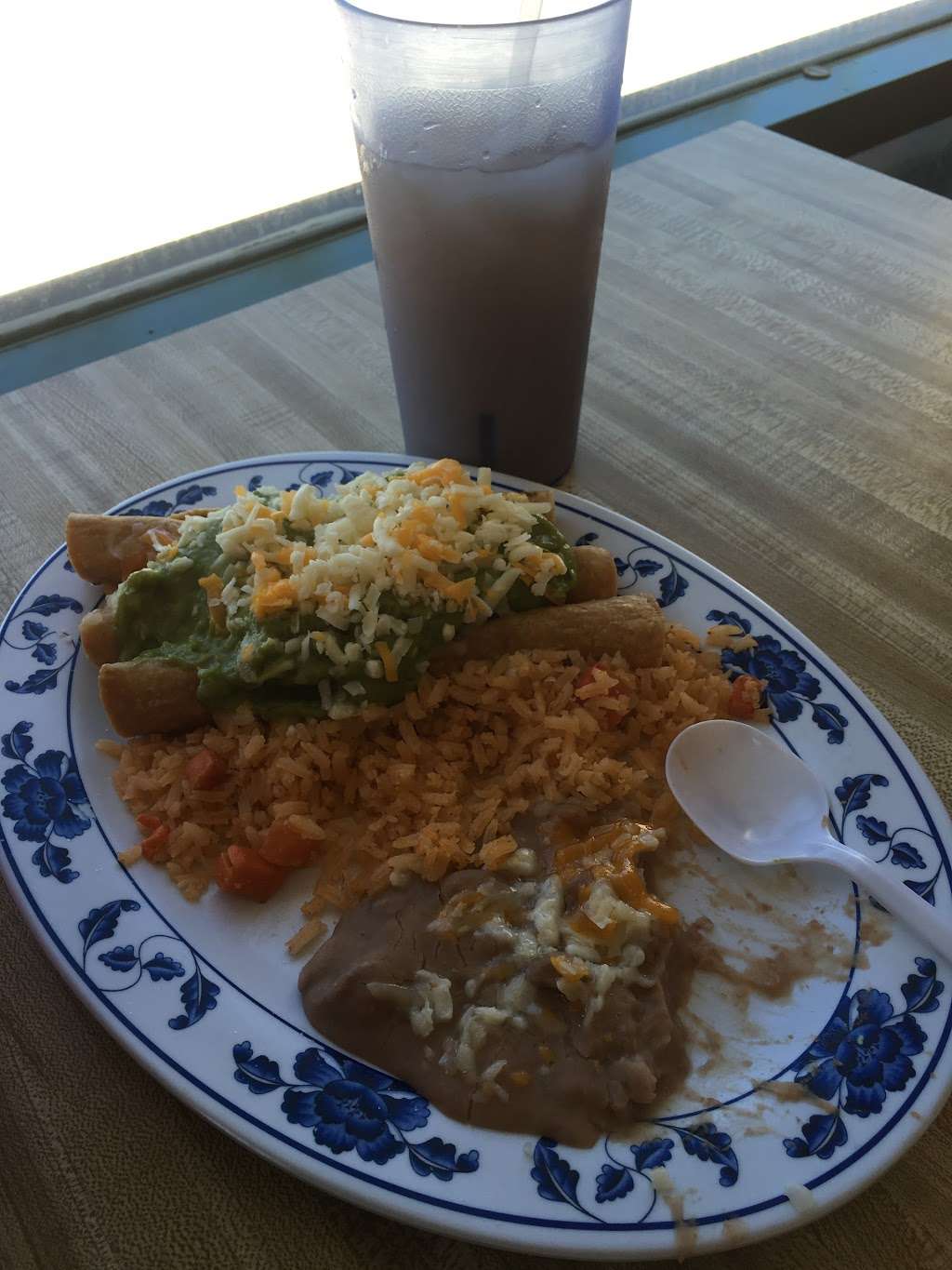 Albaros Mexican Kitchen | 7955 Webster St, Highland, CA 92346, USA | Phone: (909) 862-4873