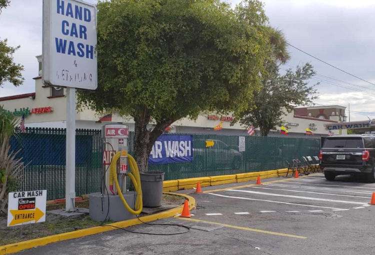 Car Wash & Detailing - Javi | 1540 W 84th St, Hialeah, FL 33014 | Phone: (954) 549-3978