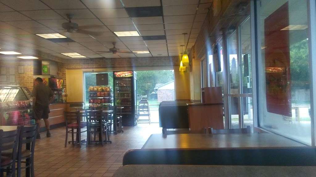 Subway Restaurants | 200 Aldine Bender Rd, Houston, TX 77060, USA | Phone: (281) 448-1144