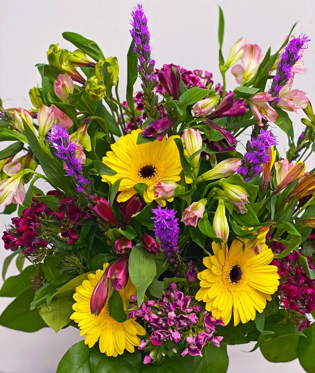 Fellan Florist | 36-57 36th St, Long Island City, NY 11106, USA | Phone: (212) 421-3567