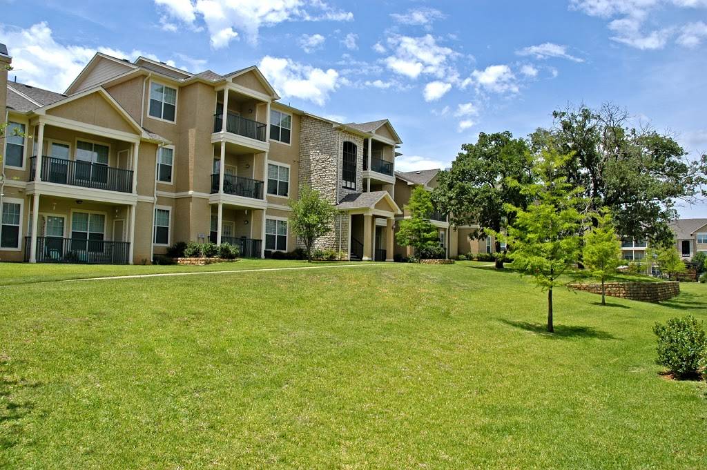 Mandolin Apartment Homes | 2525 TX-360, Euless, TX 76039, USA | Phone: (833) 875-6502