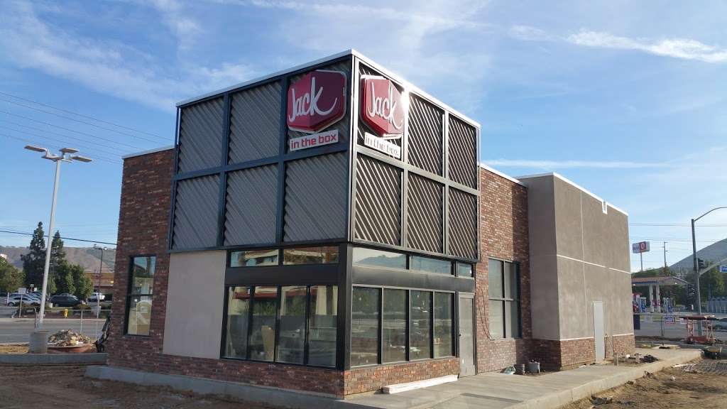 Jack in the Box | 2511 E Lakeshore Dr, Lake Elsinore, CA 92530, USA | Phone: (951) 674-6472