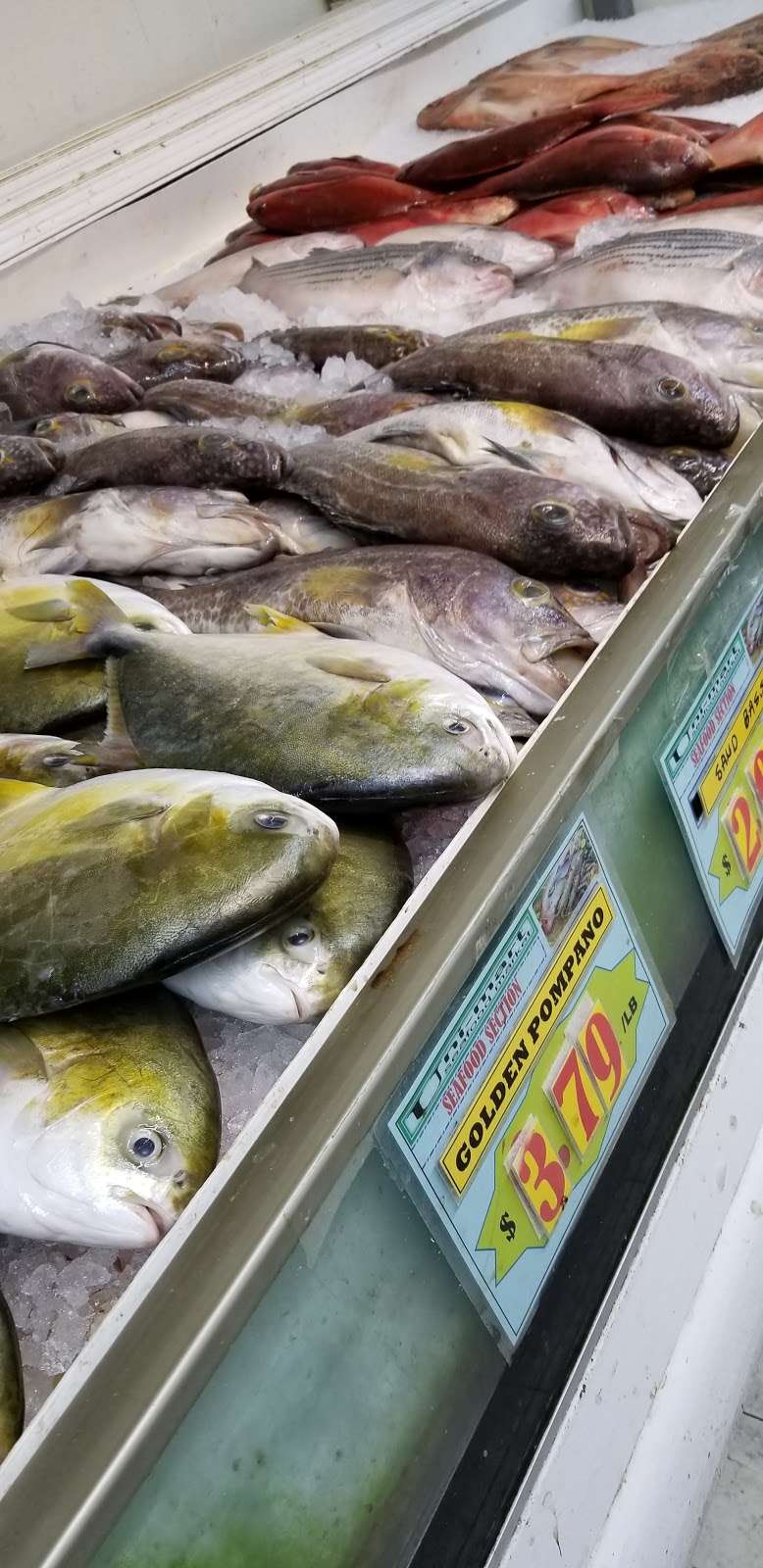 Uni-mart Seafood Market | 22200 S Main St, Carson, CA 90745, USA | Phone: (310) 830-3540