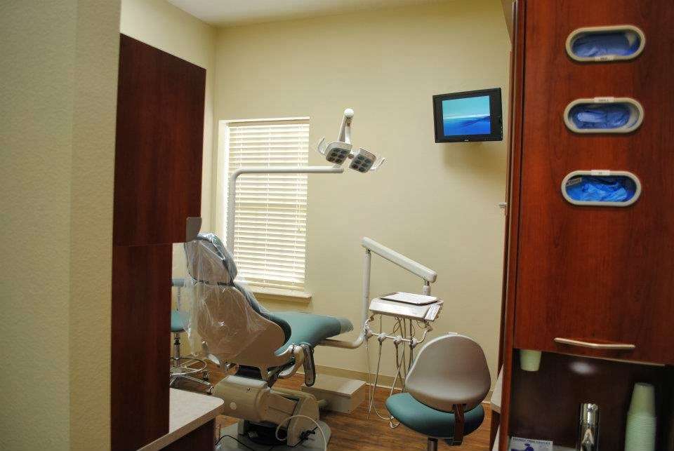 Wayside Family Dental | 4907 International Pkwy #1041, Sanford, FL 32771, USA | Phone: (407) 732-4570