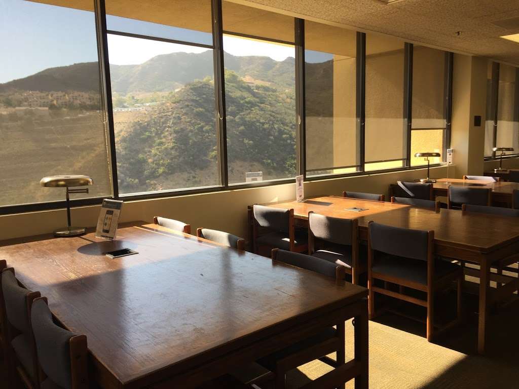 School of Law and Library | Malibu, CA 90265, USA