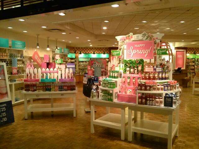 Bath & Body Works | 474 EAGLE, Ridge St, Lake Wales, FL 33853 | Phone: (863) 676-5092