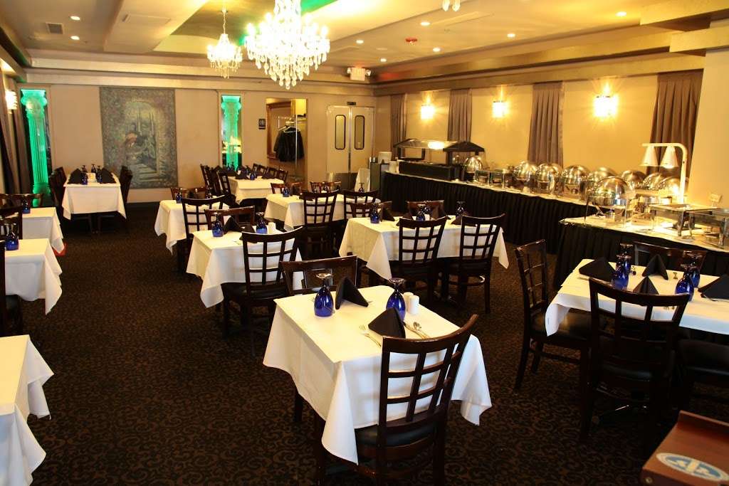 Maharaja Restaurant | 9765 W Higgins Rd, Rosemont, IL 60018 | Phone: (847) 720-4971