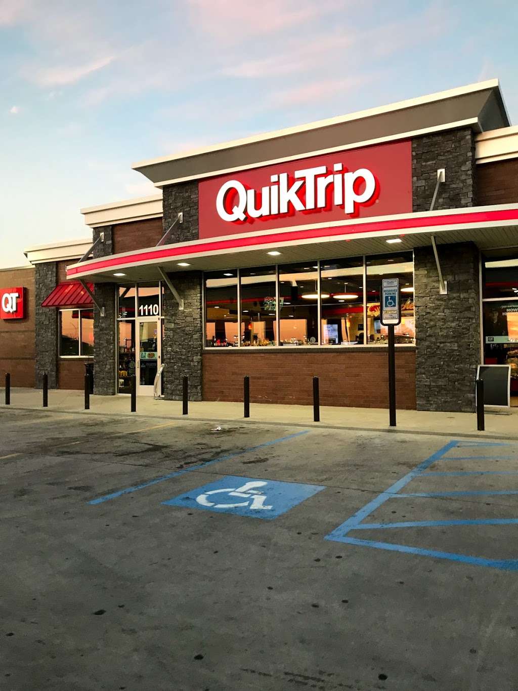 QuikTrip | 1110 N Belt Line Rd, Grand Prairie, TX 75050, USA | Phone: (972) 262-1171