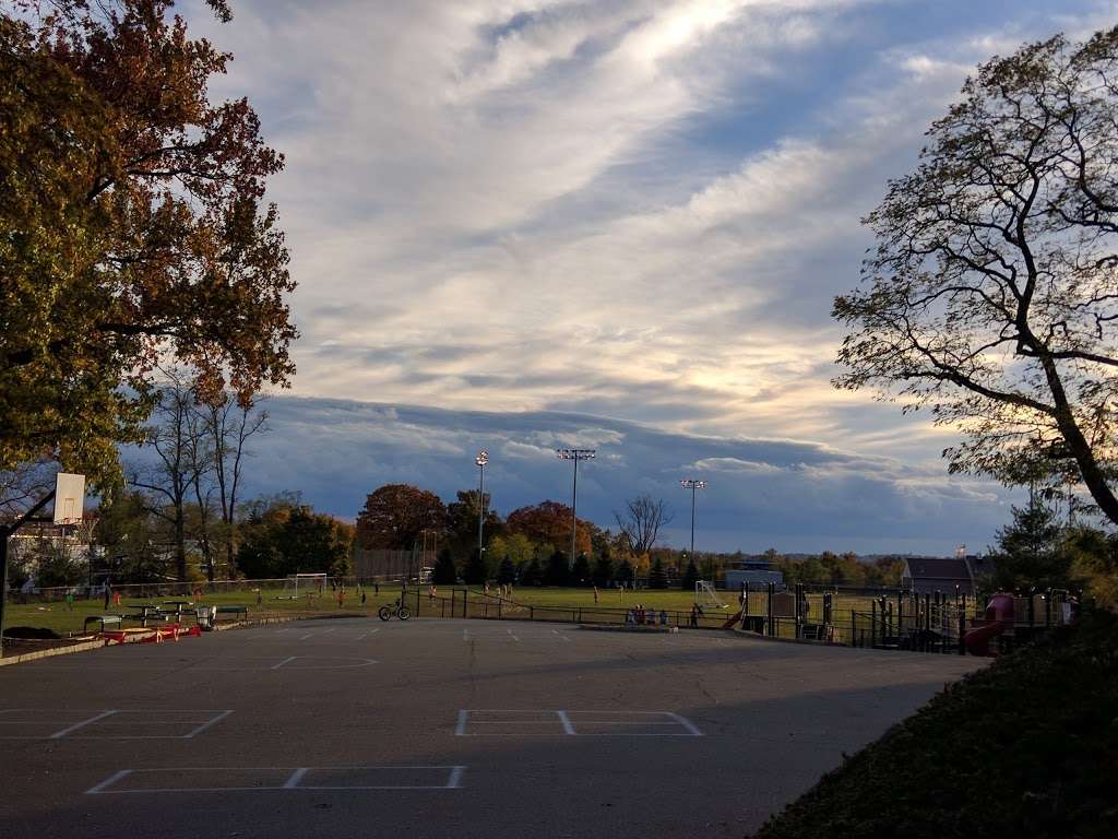 Greenvale School 1 Gabriel Rescigno Dr, Scarsdale, NY 10583