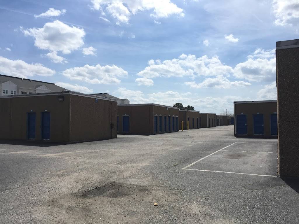 AAAA Self Storage & Moving | 426 Elm Ave, Portsmouth, VA 23704, USA | Phone: (757) 337-4745