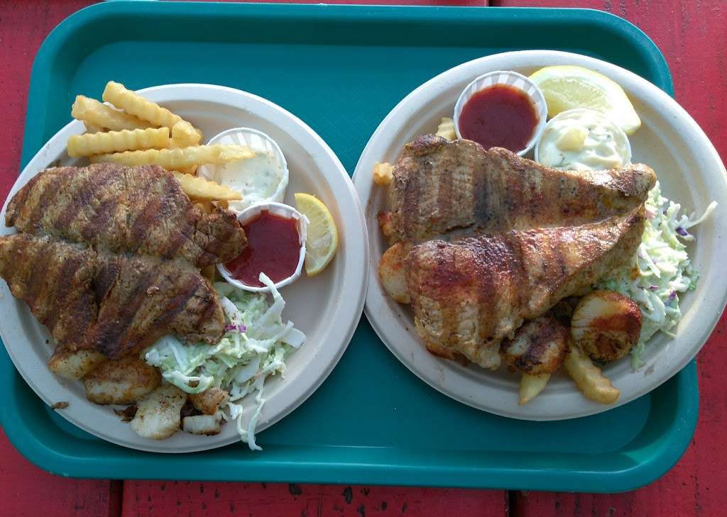 Berth 55 Fish Market and Seafood Deli | 555 Pico Ave, Long Beach, CA 90802 | Phone: (562) 435-8366