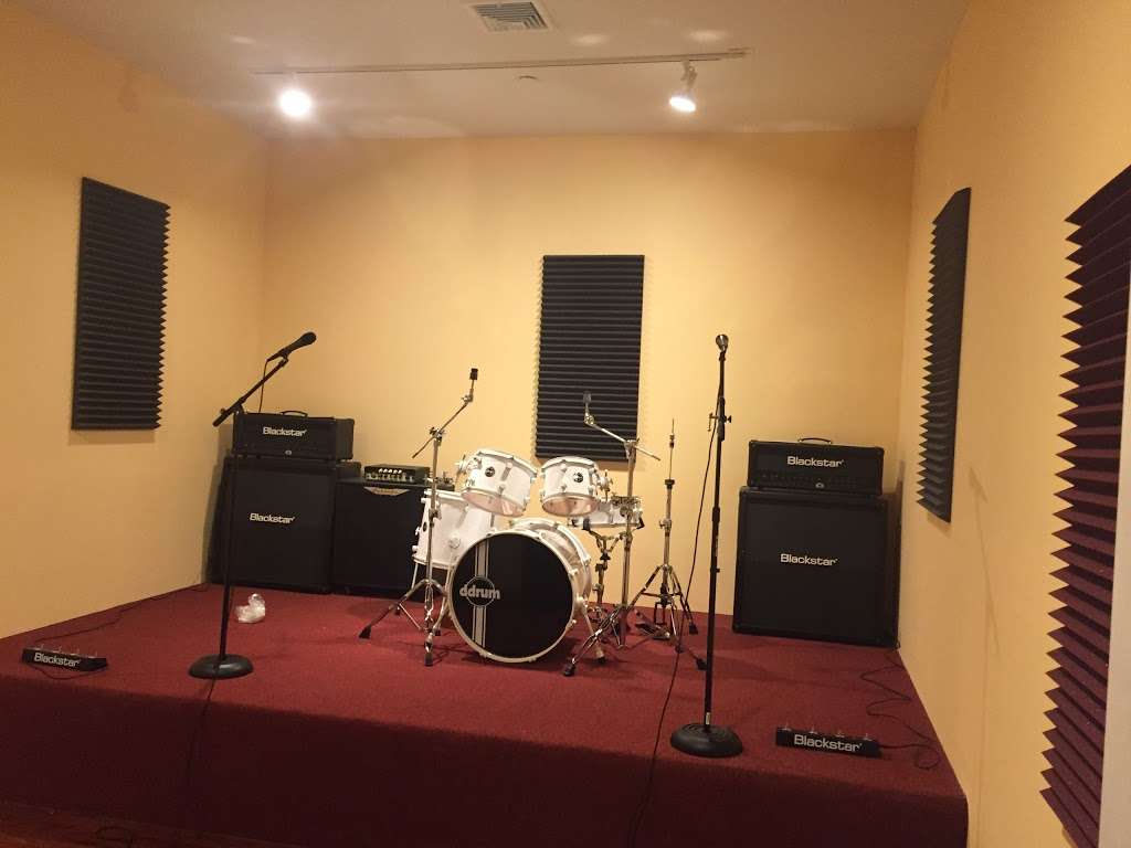 Rapture Sound Studio | 235 Robbins Ln M3, Syosset, NY 11791 | Phone: (516) 433-0070