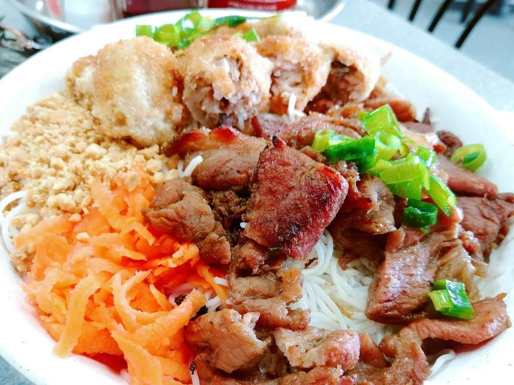 Hoang My Restaurant | 10941 Scarsdale Blvd # A, Houston, TX 77089, USA | Phone: (281) 922-1833