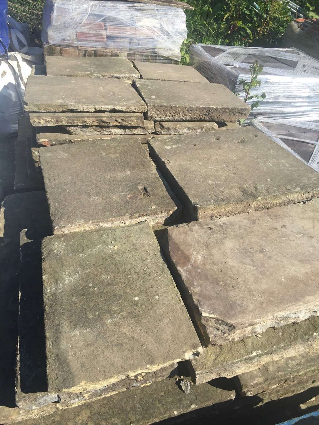 London Reclaimed York Stone | Willows Activity Farm, Coursers Road, Shenley, London Colney, St Albans AL4 0PF, UK | Phone: 07766 313711