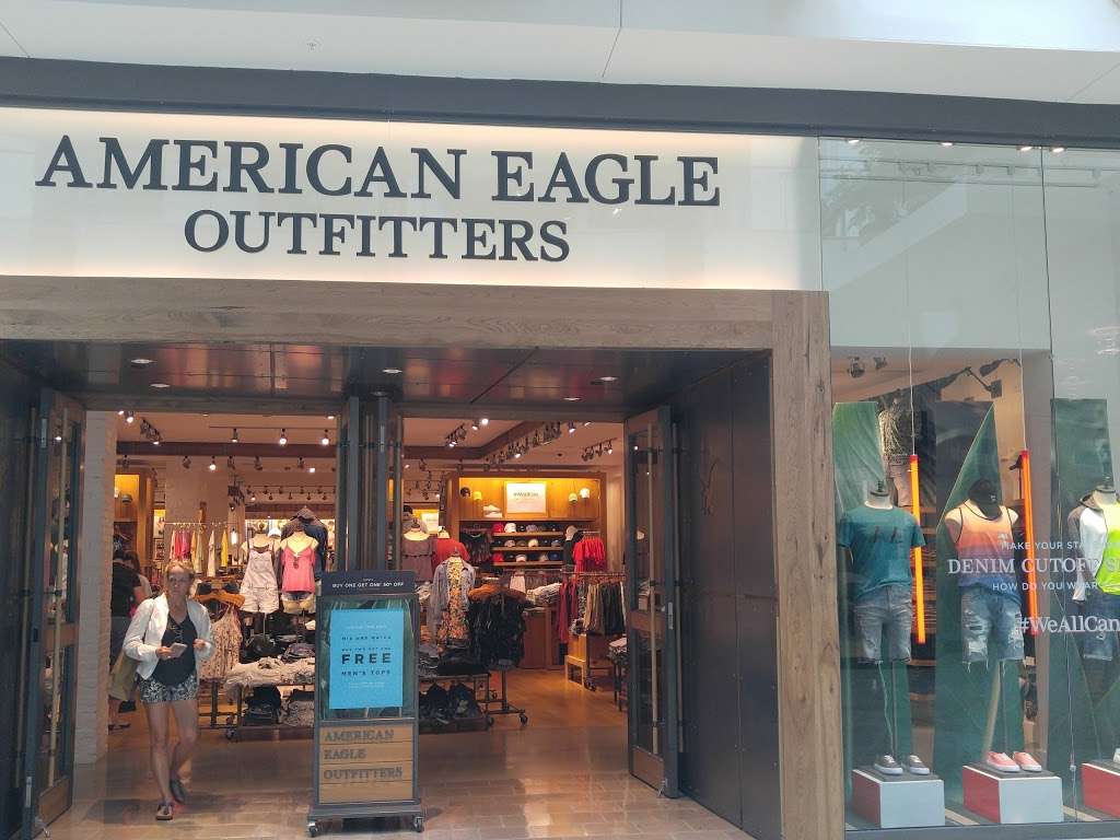 American Eagle Outfitters | 4200 Conroy Rd Suite 112, Orlando, FL 32839, USA | Phone: (407) 351-6635