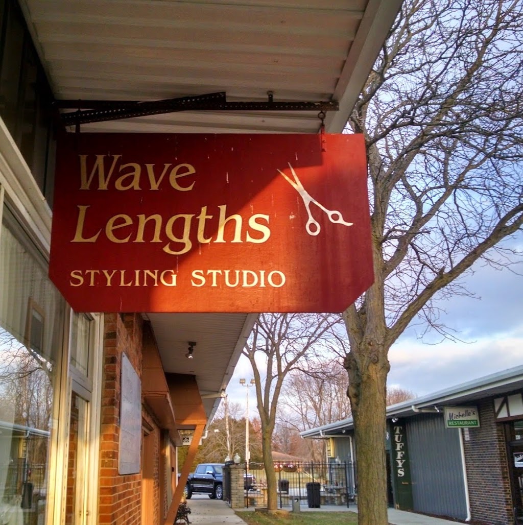 Wave Lengths Styling Studio | 221 Winchester Ct, Wilmington, IL 60481, USA | Phone: (815) 476-9181