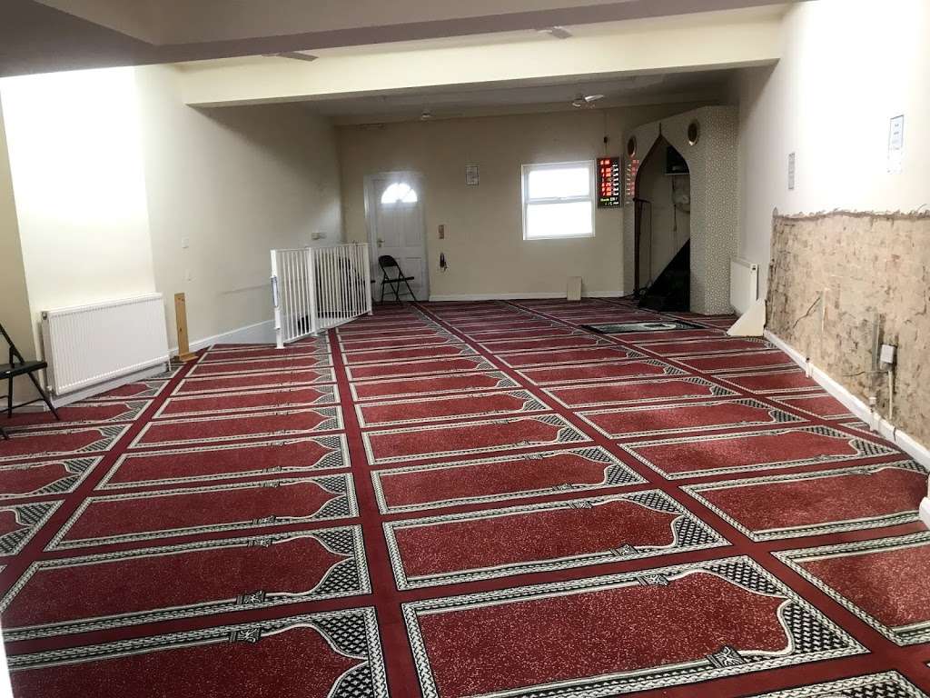 London Colney Mosque | 151 High St, London Colney, St Albans AL2 1RP, UK