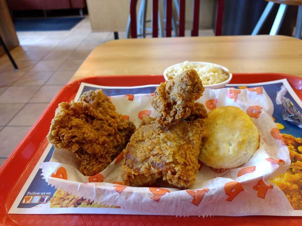 Popeyes Louisiana Kitchen | 5131 Westfields Blvd, Centreville, VA 20120, USA | Phone: (703) 222-5958