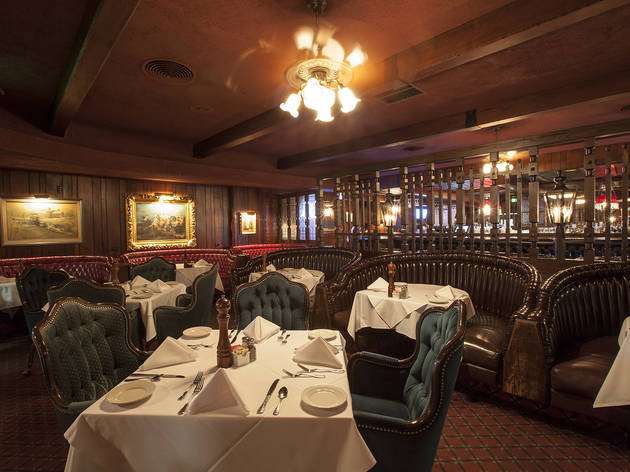 Taylors Steak House | 3361 W 8th St, Los Angeles, CA 90005, USA | Phone: (213) 382-8449