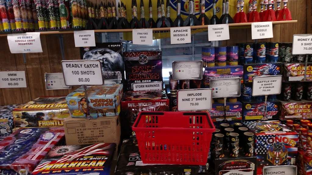 Fireworks Outlet | 765 Seven Bridge Rd, Marshalls Creek, PA 18335, USA | Phone: (570) 476-8044