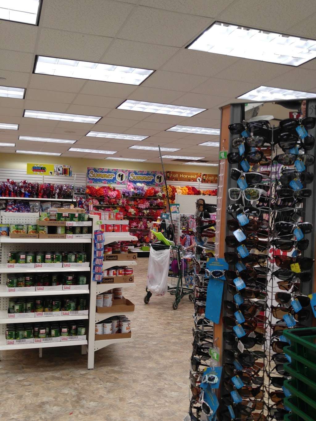 Dollar Tree | 491 B Bellmore Ave, East Meadow, NY 11554, USA | Phone: (516) 489-4616