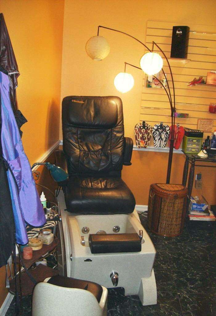 Cool Cuts Hot Tans Inc | 25444 FL-46, Sorrento, FL 32776, USA | Phone: (352) 383-1463