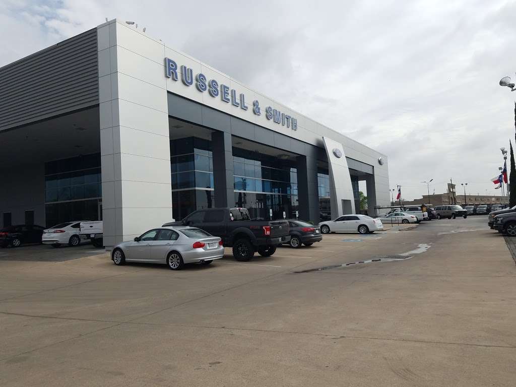 Russell and Smith Ford | 3440 S Loop W, Houston, TX 77025, USA | Phone: (888) 463-8919