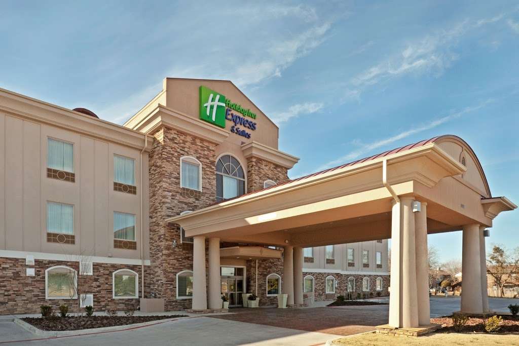 Holiday Inn Express & Suites Dallas Southwest-Cedar Hill | 1007 N Hwy 67, Cedar Hill, TX 75104, USA | Phone: (972) 291-4037