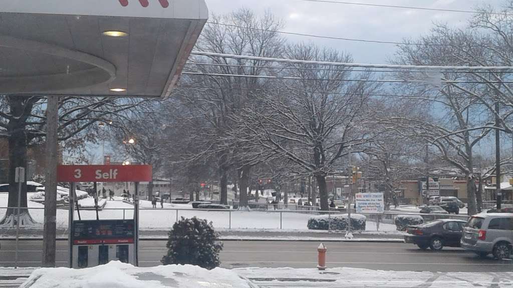 Lukoil Gas Station | 7300 Algon Ave, Philadelphia, PA 19111, USA | Phone: (215) 725-2800