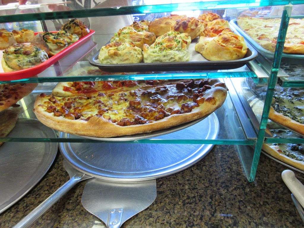 Calabria Pizzeria | 2044 N Jerusalem Rd, North Bellmore, NY 11710, USA | Phone: (516) 481-9434