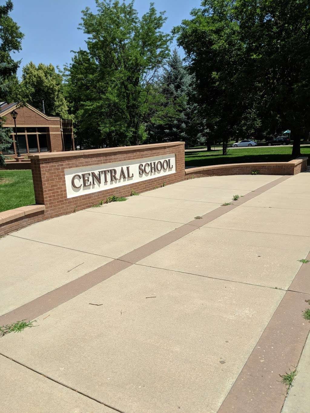 Central Elementary School | 1020 4th Ave, Longmont, CO 80501, USA | Phone: (303) 776-3236