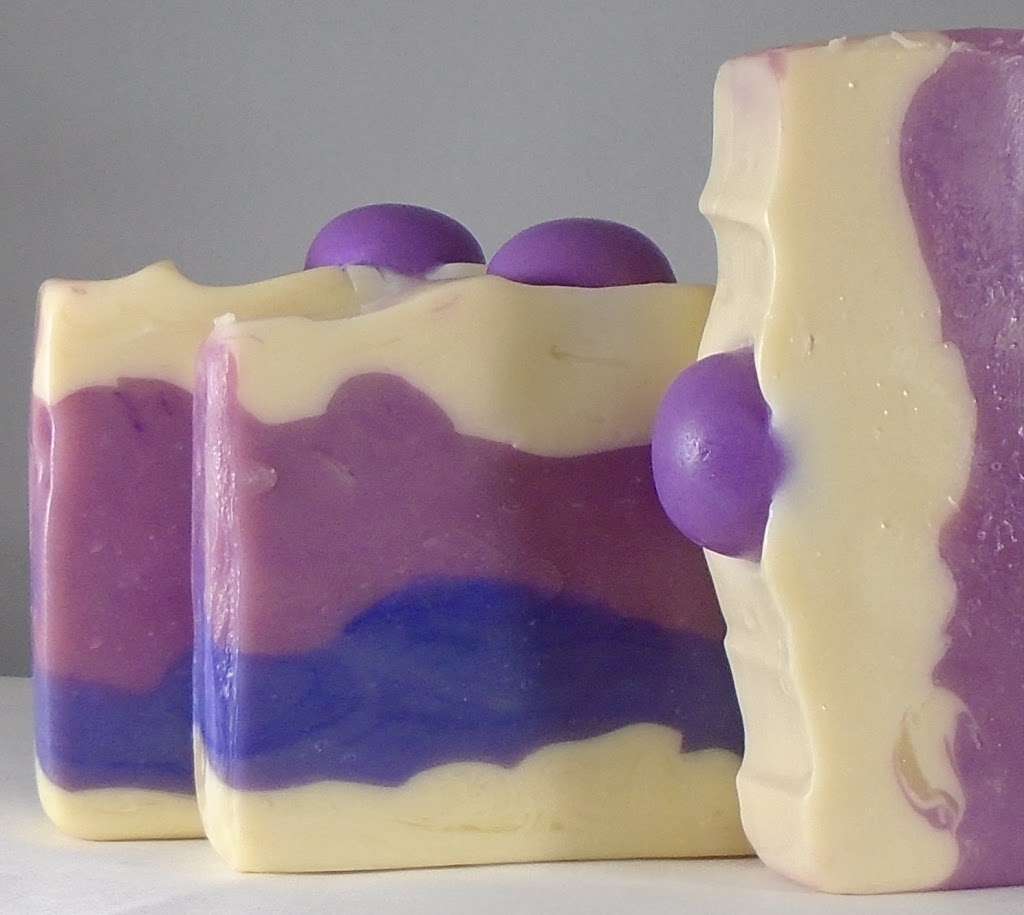 Soaps of Hues | 212 Acadia Ave, Lafayette, CO 80026 | Phone: (303) 521-2539