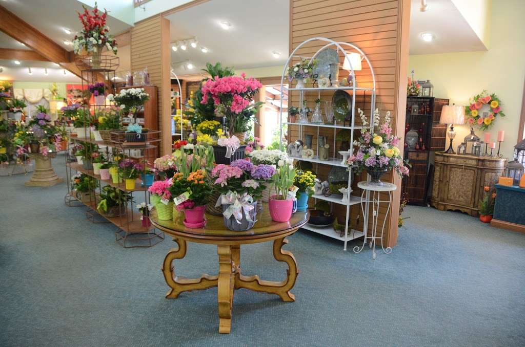 Steve's Flowers And Gifts Greenwood Indiana Stairway To