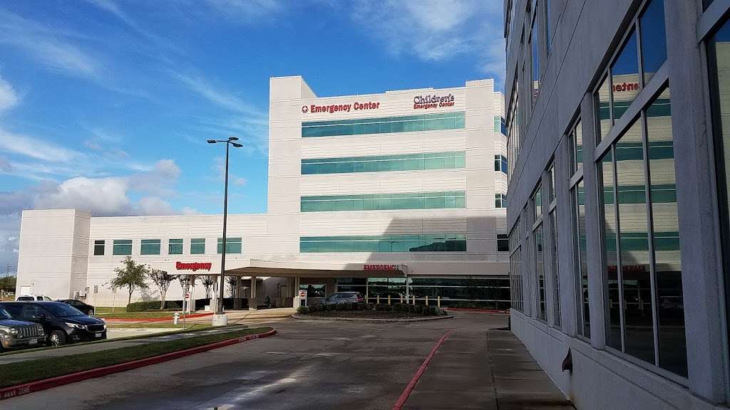 Memorial Hermann Sugar Land Hospital | 17500 W Grand Pkwy S, Sugar Land, TX 77479, USA | Phone: (281) 725-5000