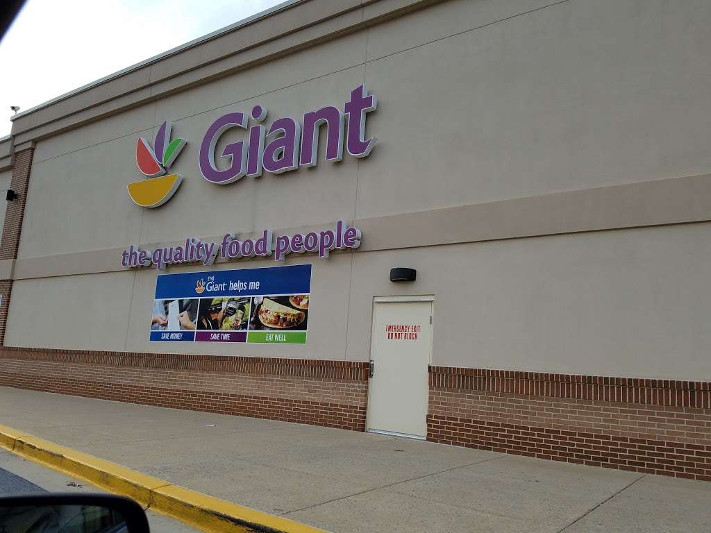 Giant Pharmacy | 15618 Old Columbia Pike, Burtonsville, MD 20866 | Phone: (301) 476-7182