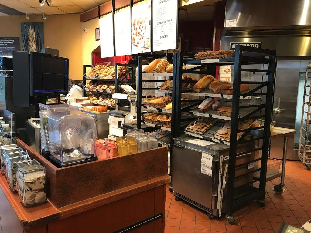 Panera Bread | 6000 Northwest Hwy, Crystal Lake, IL 60014, USA | Phone: (815) 444-8875