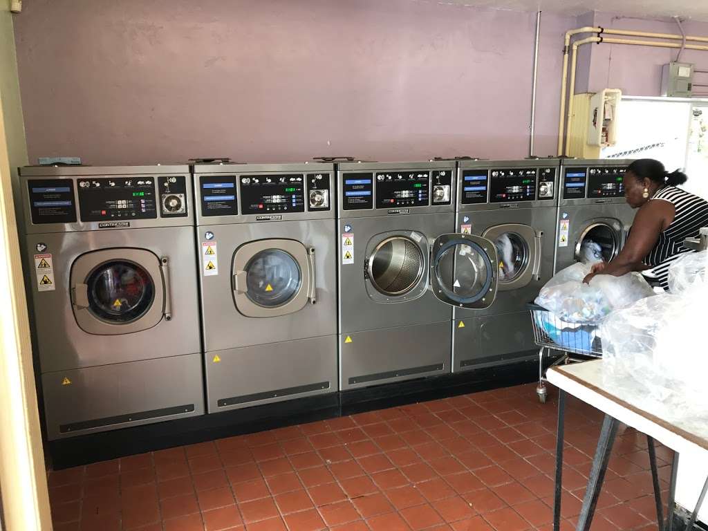 44th Street Coin Laundry | 560 NE 44th St, Pompano Beach, FL 33064 | Phone: (954) 934-2883