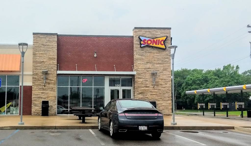 Sonic Drive-In | 2680 South, M-139 Suite 100, Benton Harbor, MI 49022, USA | Phone: (269) 925-2100