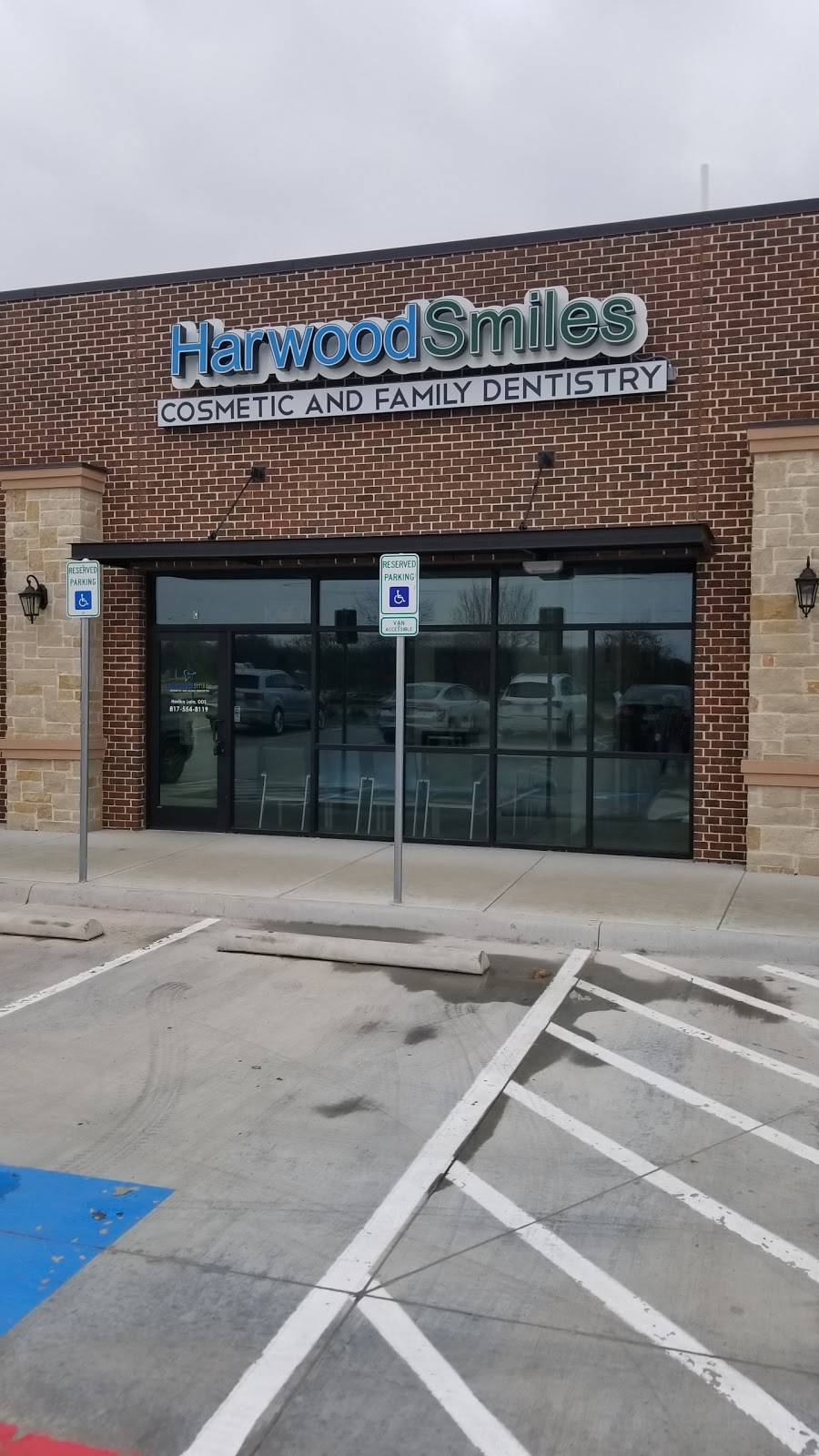 Harwood Smiles | 918 E Harwood Rd #C, Euless, TX 76039, USA | Phone: (817) 554-8119