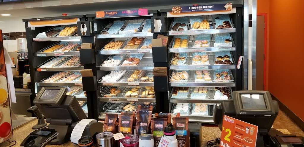 Dunkin Donuts | W, 11309 W 143rd St, Orland Park, IL 60467, USA | Phone: (708) 364-7150