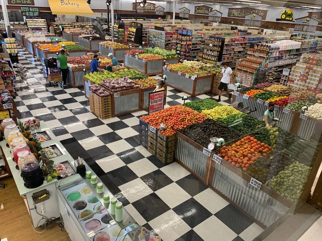 Manolo Farmers Market | 3550 National Ave, San Diego, CA 92113, USA | Phone: (619) 234-2156