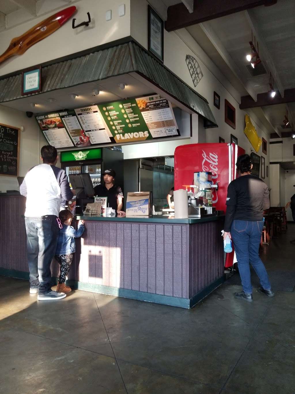 Wingstop | 6810 Eastern Ave Ste J, Bell Gardens, CA 90201 | Phone: (323) 771-9464