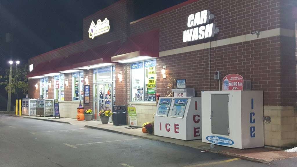 ANNAS MARKET PLACE - CAR WASH | 38512 N Sheridan Rd, Beach Park, IL 60099 | Phone: (847) 244-9800