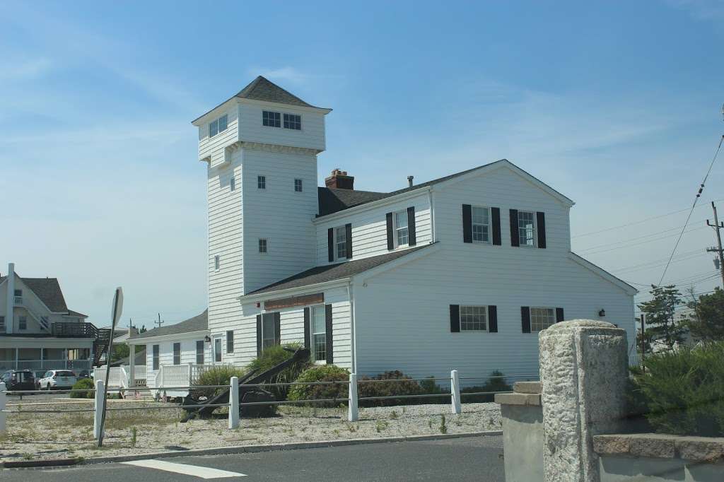 Monmouth Beach Cultural Center | 128 Ocean Ave, Monmouth Beach, NJ 07750, USA | Phone: (732) 229-4527