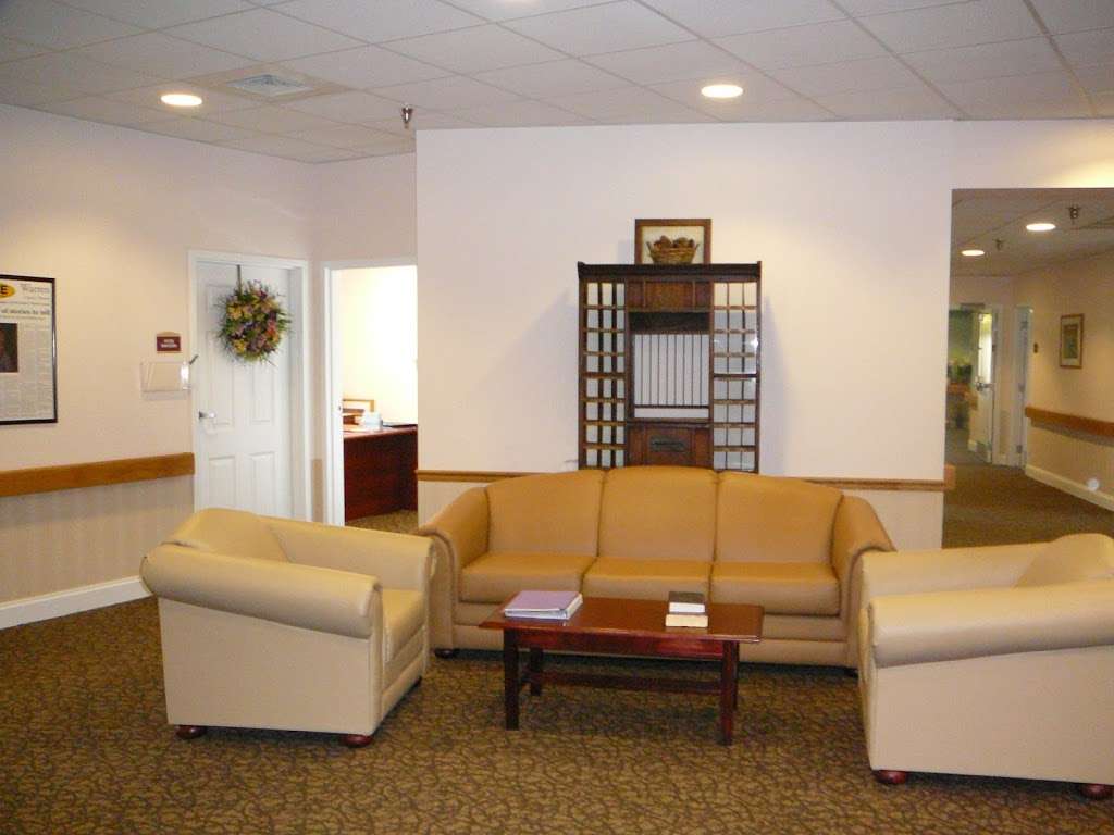 Hidden Springs Senior Living | 973 Buck Mountain Rd, Bentonville, VA 22610, USA | Phone: (540) 636-2008